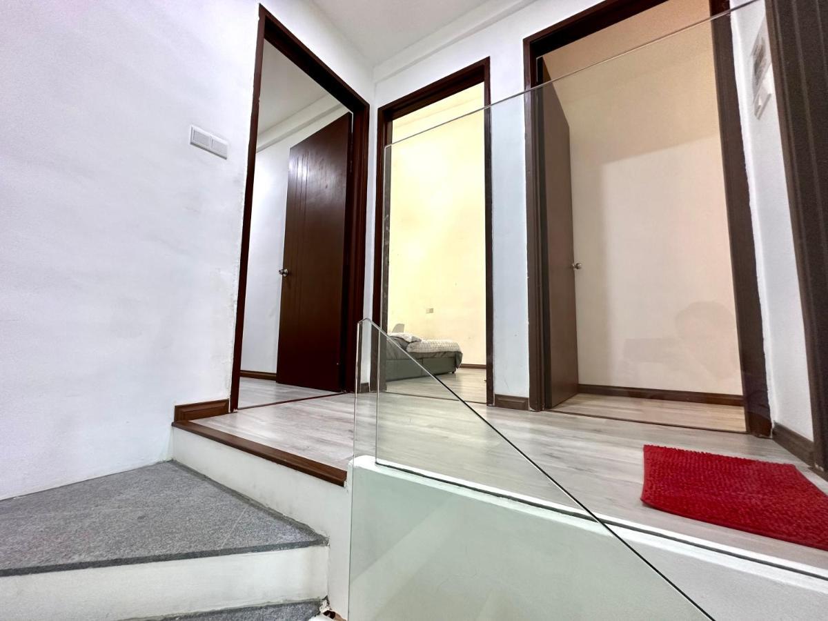 Springfield 3-Storey Cheerful Townhouse #Yoyo Homestay SDK Exterior photo